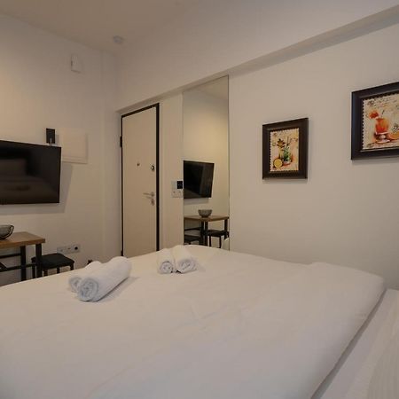 Dema Luxury Suites - Lekka E3 أثينا المظهر الخارجي الصورة